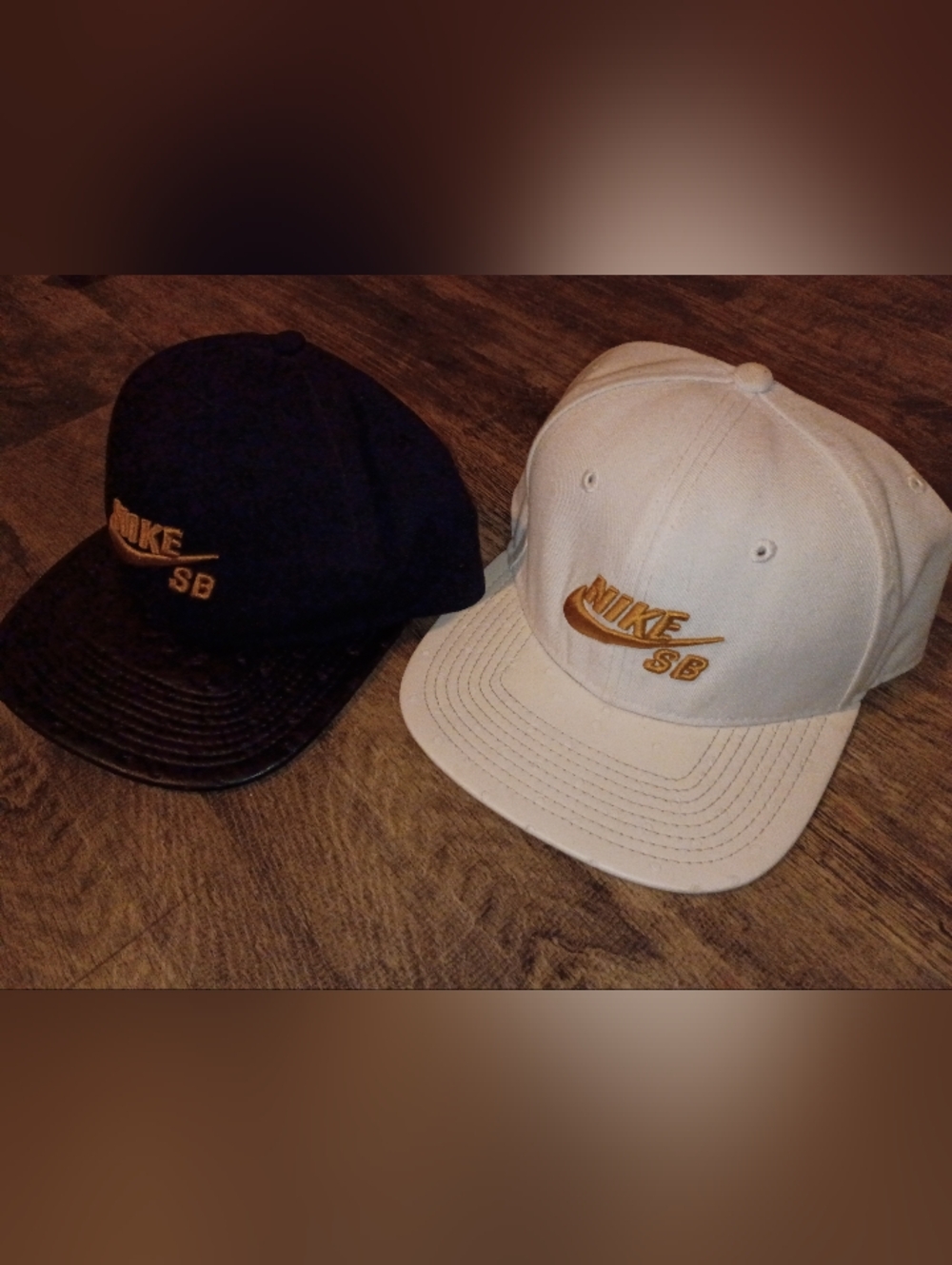 Nike SB Ostrich Bill Snapback Pair White And Black With Gold Embroidery